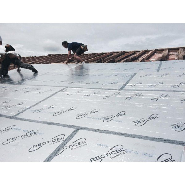 Couper le chauffage au sol ou le laisser allumer : que faire ?